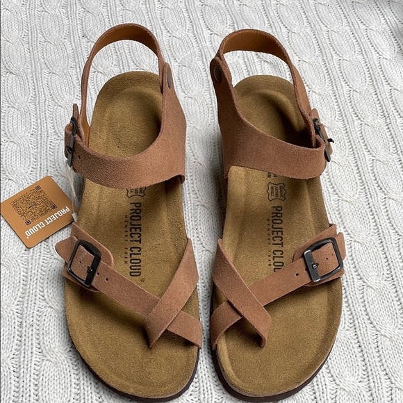 NWT women’s Project Cloud Sz 8 strappy sandals Leather insole memory foam buckle - Picture 1 of 14